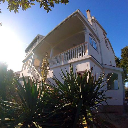 Apartments Romantica Sabunike بريفلاكا المظهر الخارجي الصورة